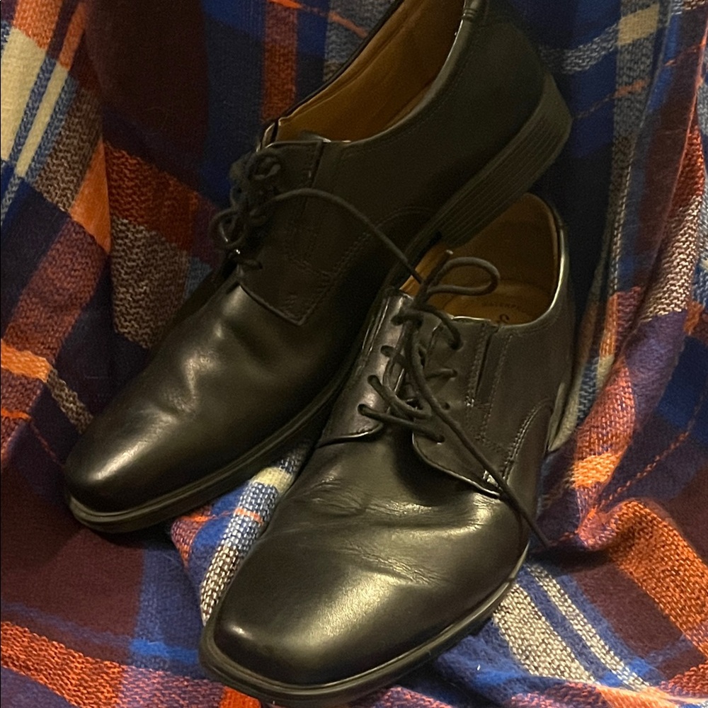 Clarks Men's Black Leather Derbys